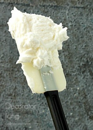 Easy Decorator Icing Recipe   Decorator Icing Frosting 1 300x418 