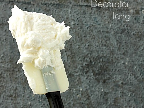 Fluffy Vanilla Frosting Recipe - Tara Teaspoon