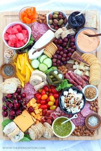 10+ EASY ENTERTAINING CHARCUTERIE BOARDS > Call Me PMc