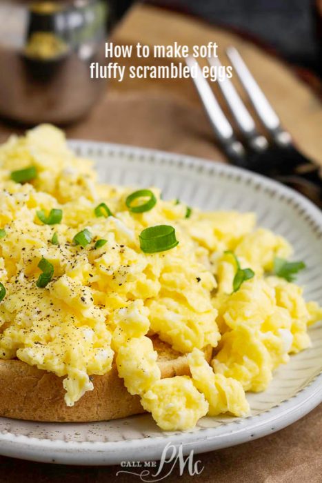 SOFT FLUFFY SCRAMBLED EGGS