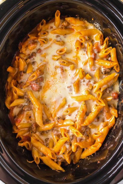 SLOW COOKER CHEESY PENNE