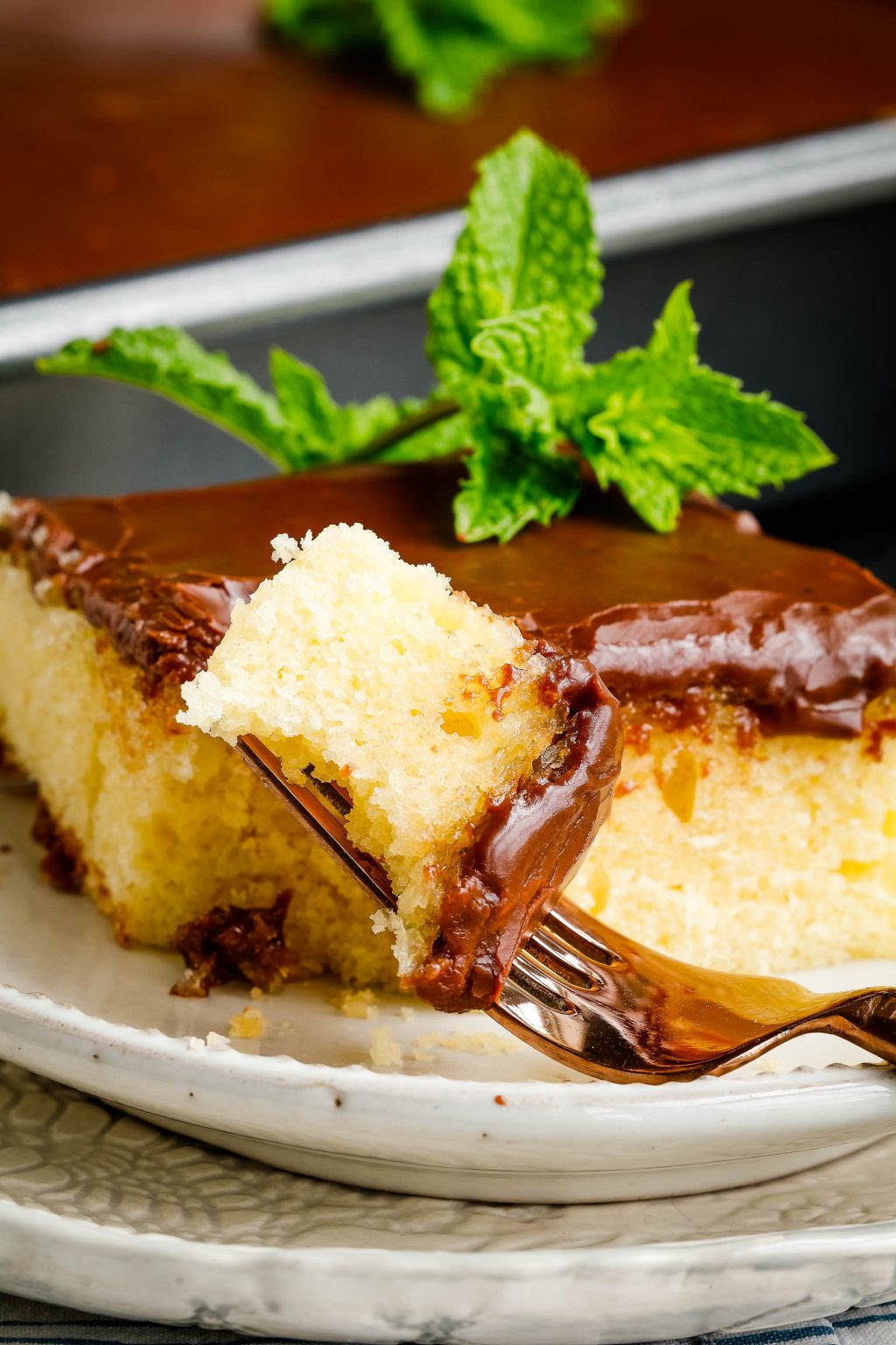 hot-milk-cake-with-fudge-icing