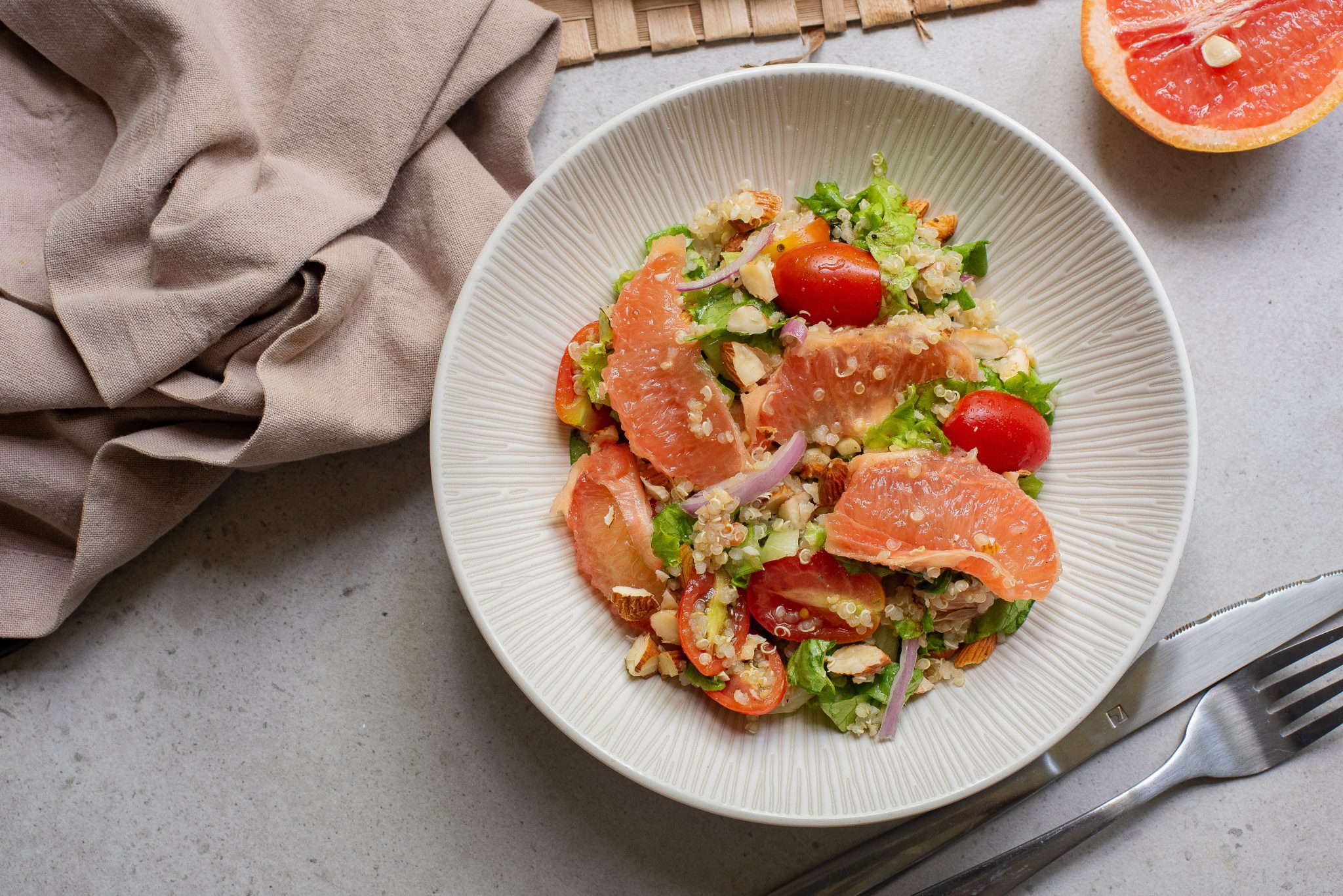 Zesty Grapefruit Quinoa Salad: A Bright and Refreshing Delight